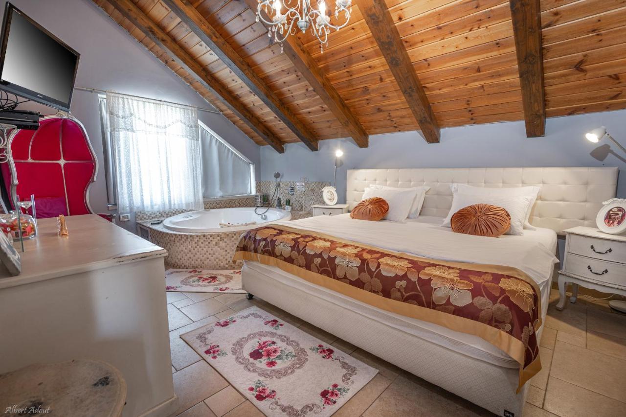 Villa Ahavtia - לזוגות ומשפחות à Had Nes Extérieur photo
