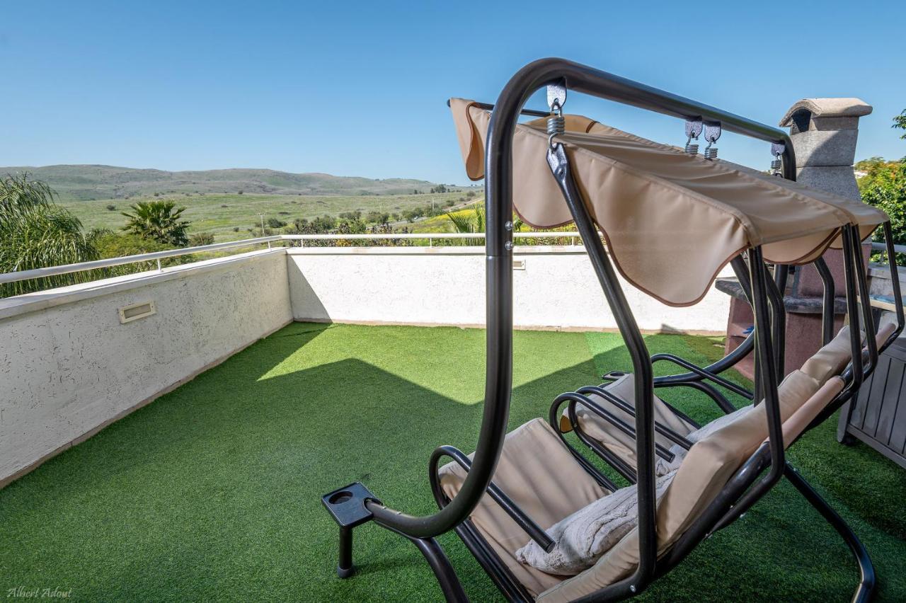 Villa Ahavtia - לזוגות ומשפחות à Had Nes Extérieur photo
