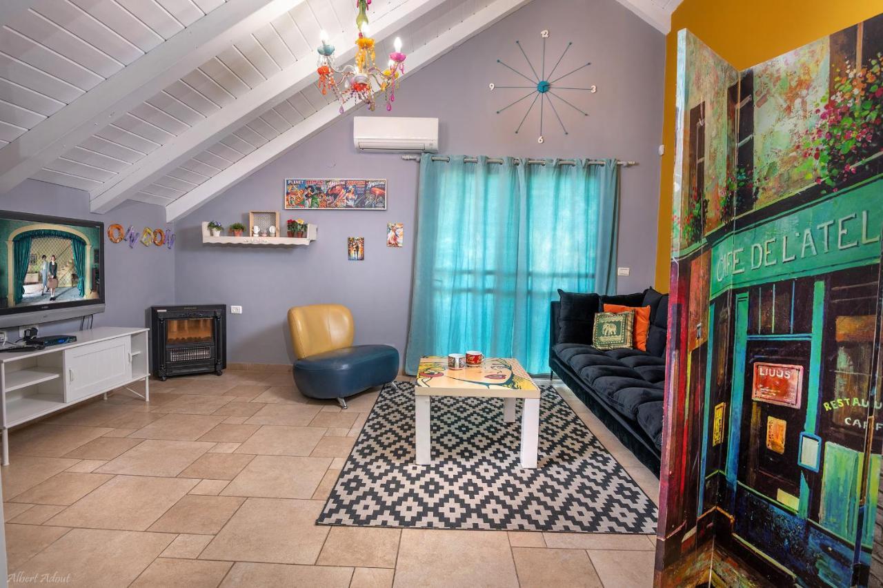 Villa Ahavtia - לזוגות ומשפחות à Had Nes Extérieur photo