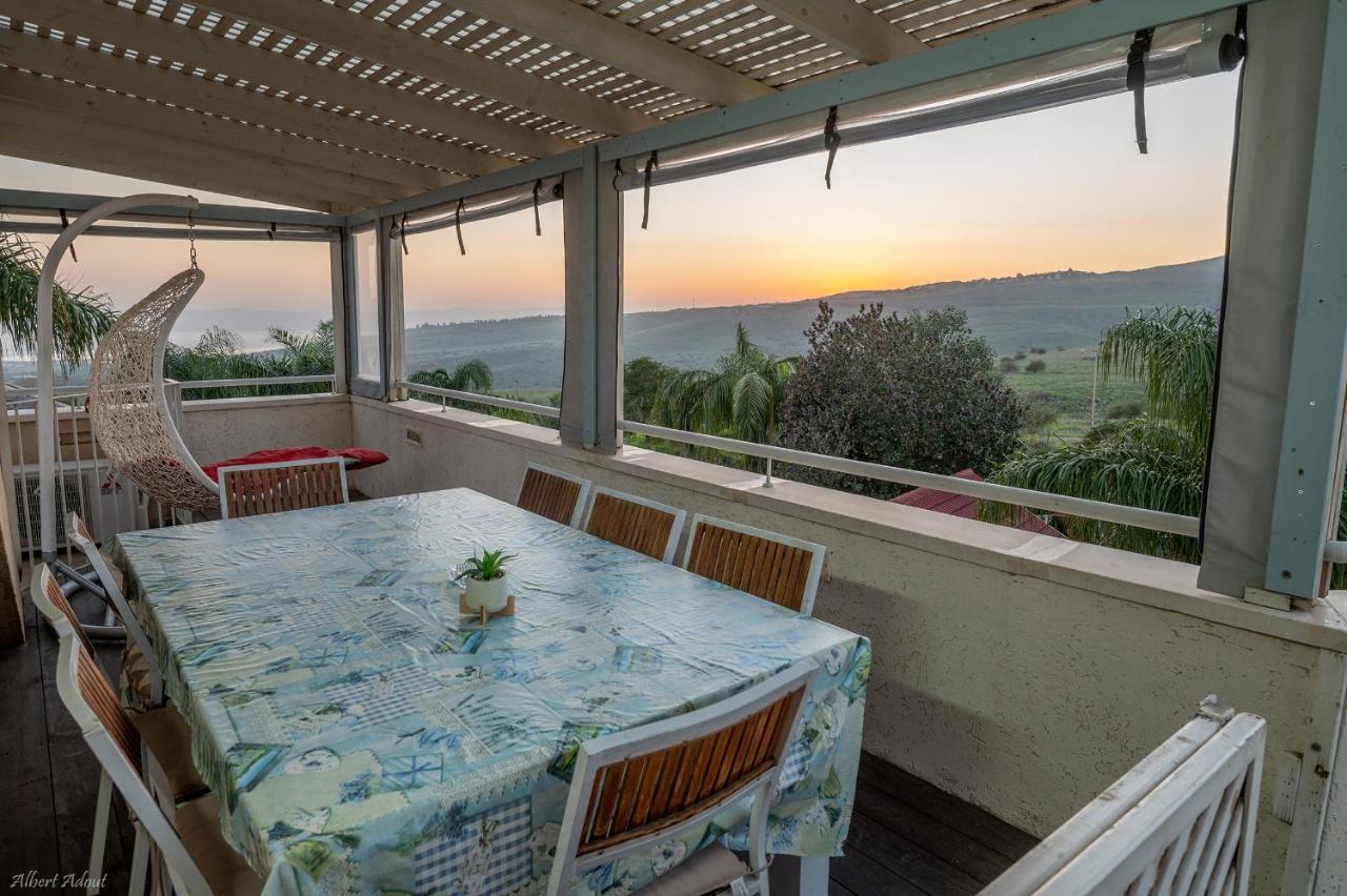 Villa Ahavtia - לזוגות ומשפחות à Had Nes Extérieur photo