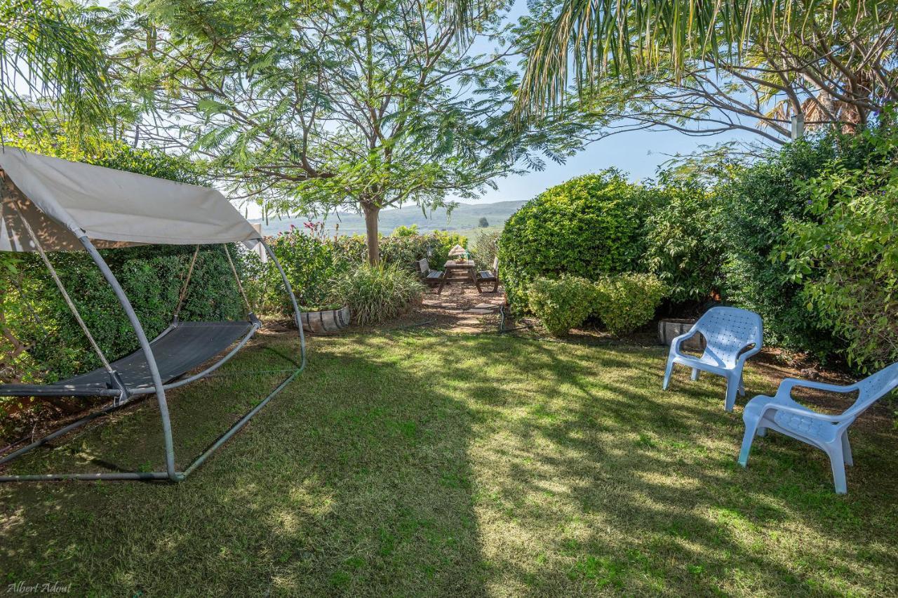 Villa Ahavtia - לזוגות ומשפחות à Had Nes Extérieur photo